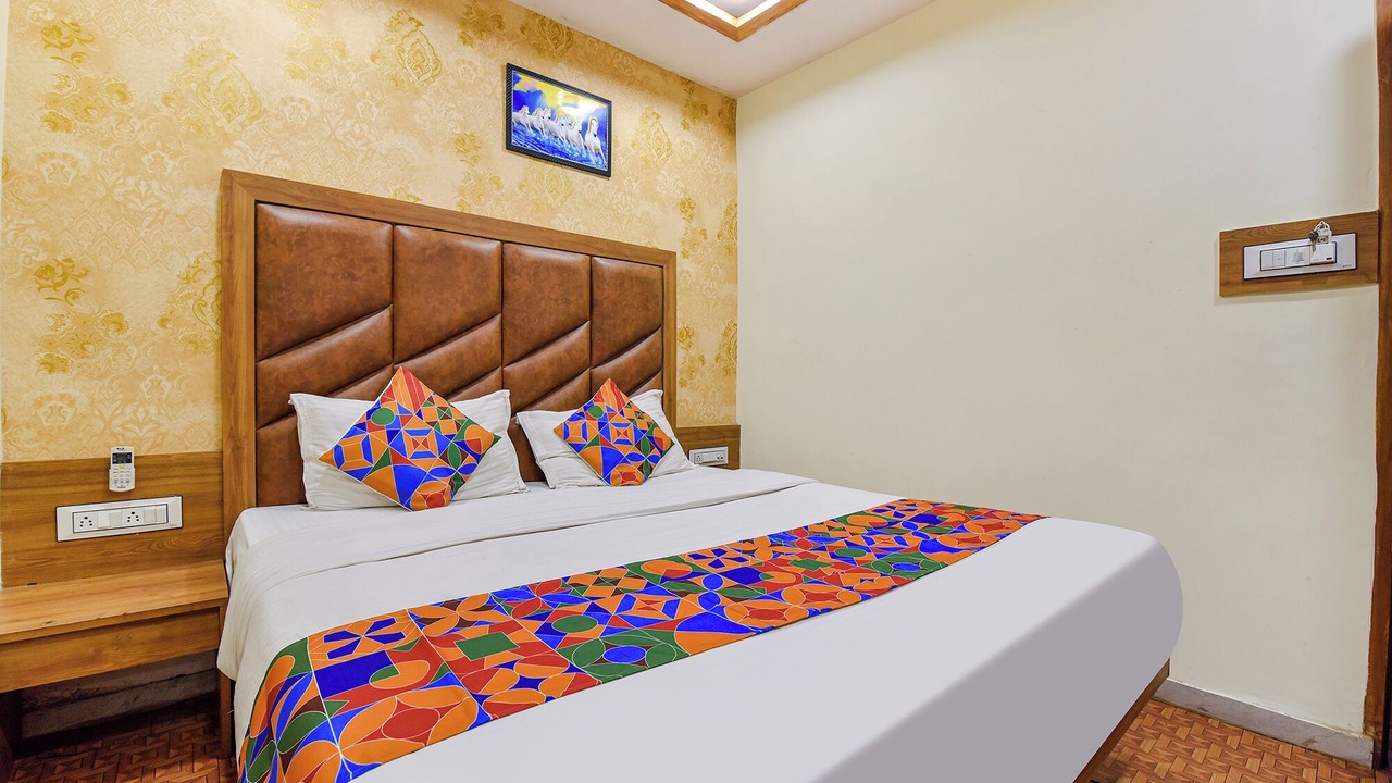 Photo of Bedroom in Navrangpura