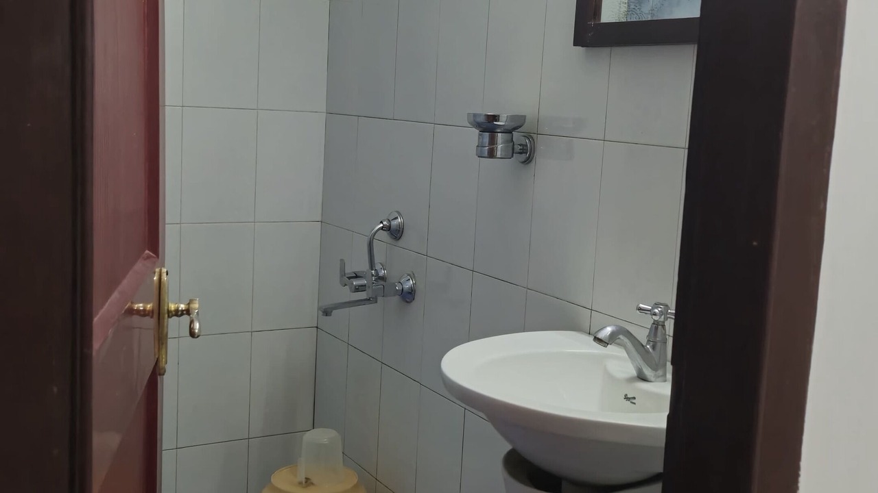 Photo of Bathroom in Kalpetta