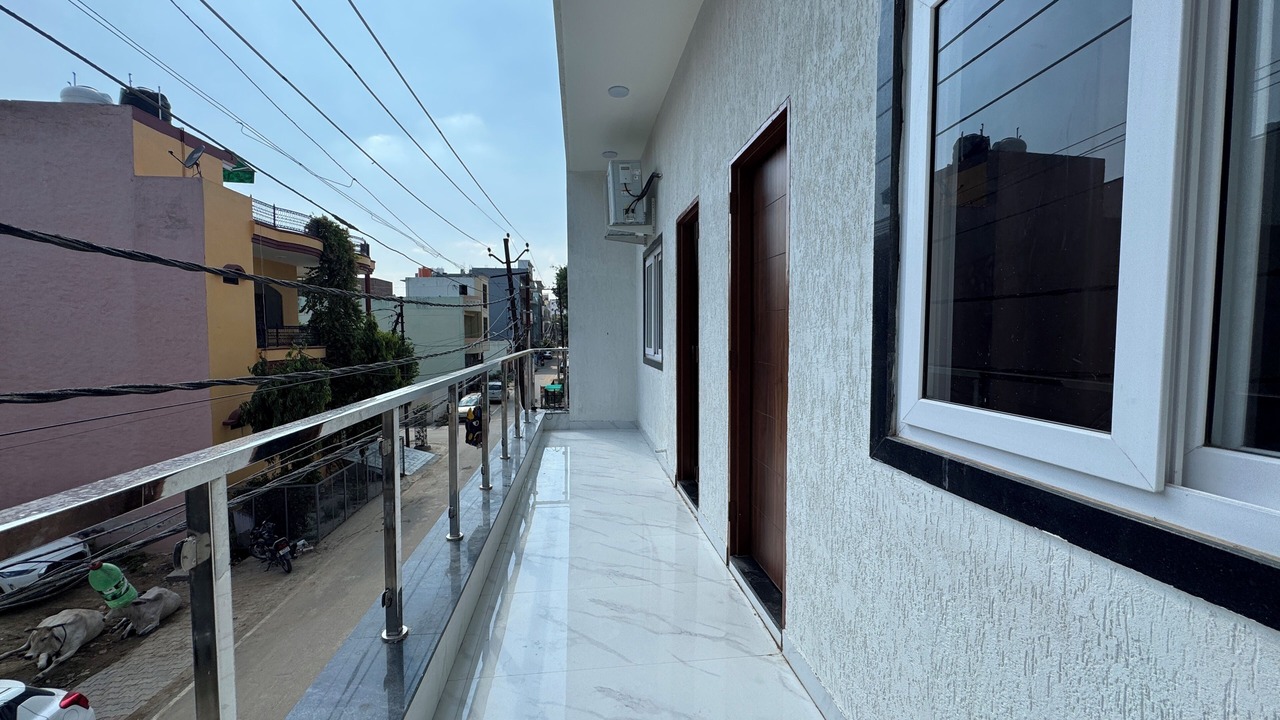 Photo of Patio Balcony in Vrindavan