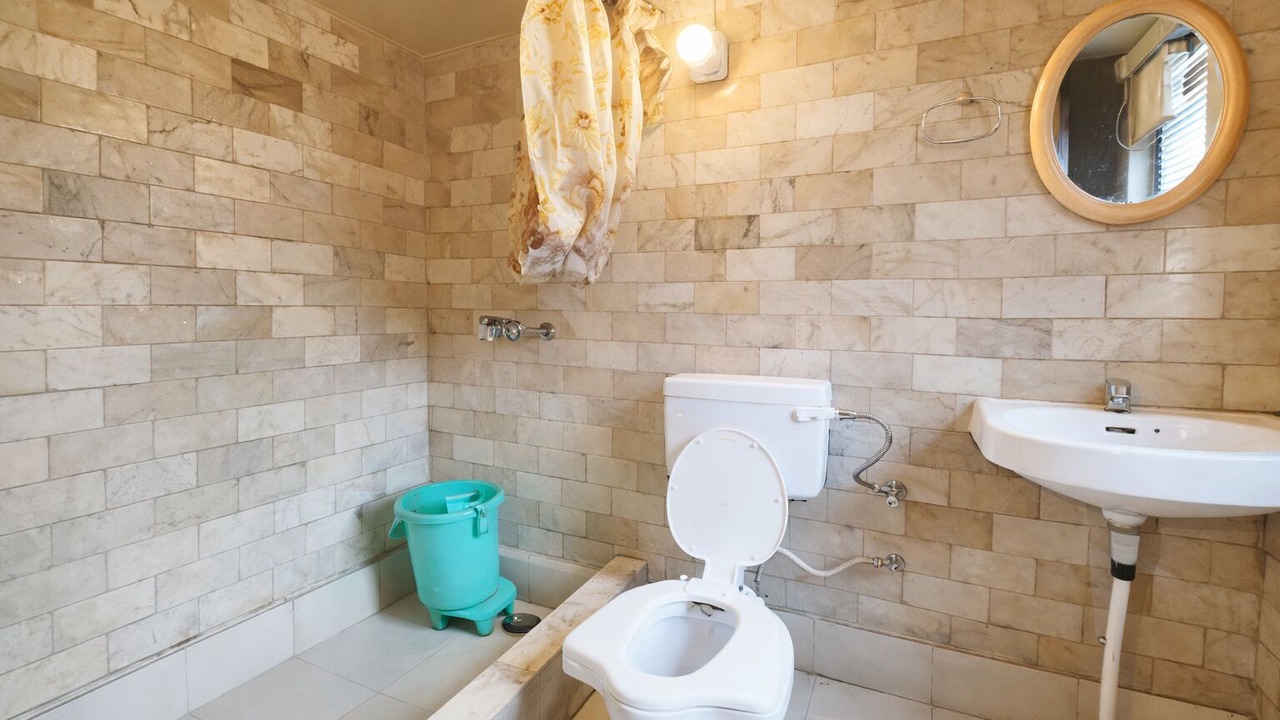 Photo of Bathroom in Mallital
