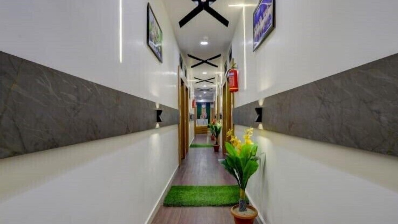 Photo of Livingroom in Navrangpura