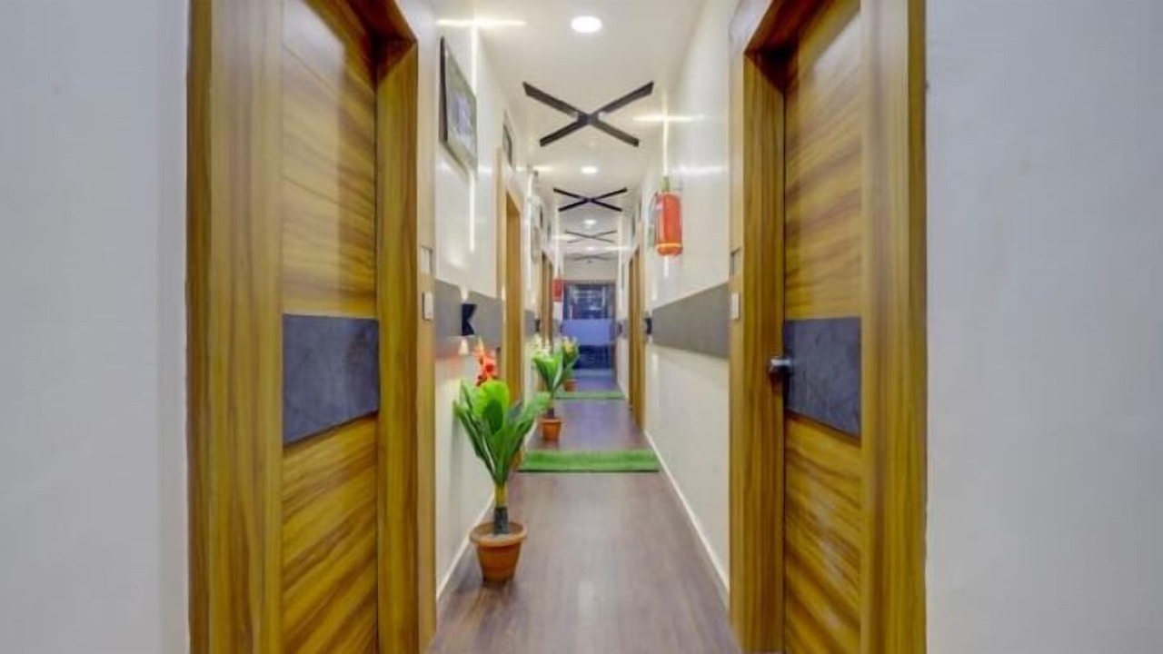 Photo of Livingroom in Navrangpura