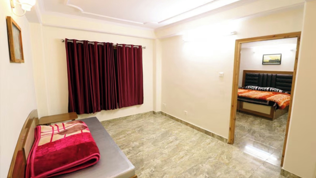 Photo of Bedroom in Knollswood