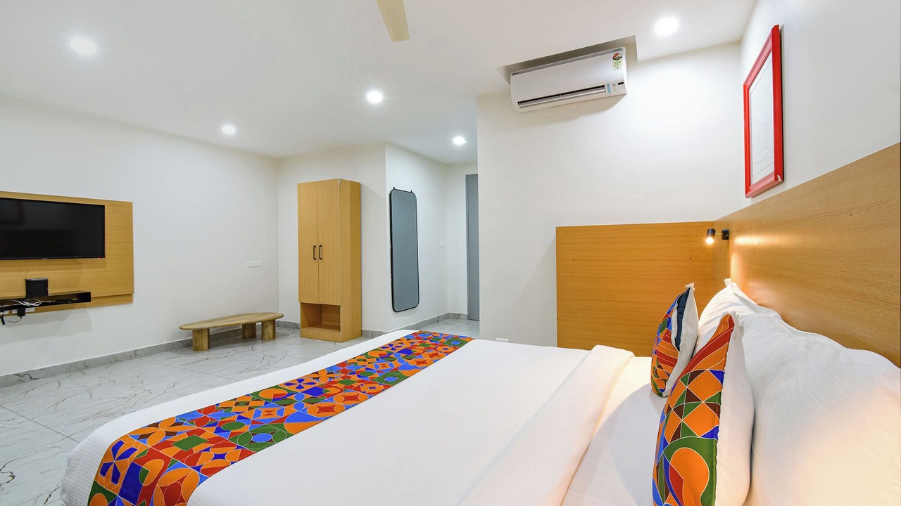 Photo of Bedroom in Nanakram Guda