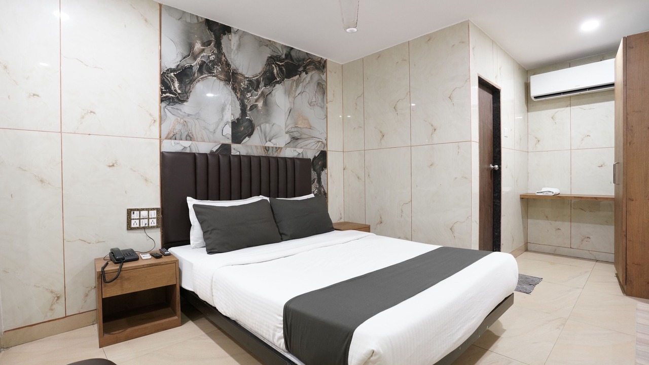 Photo of Bedroom in Marol
