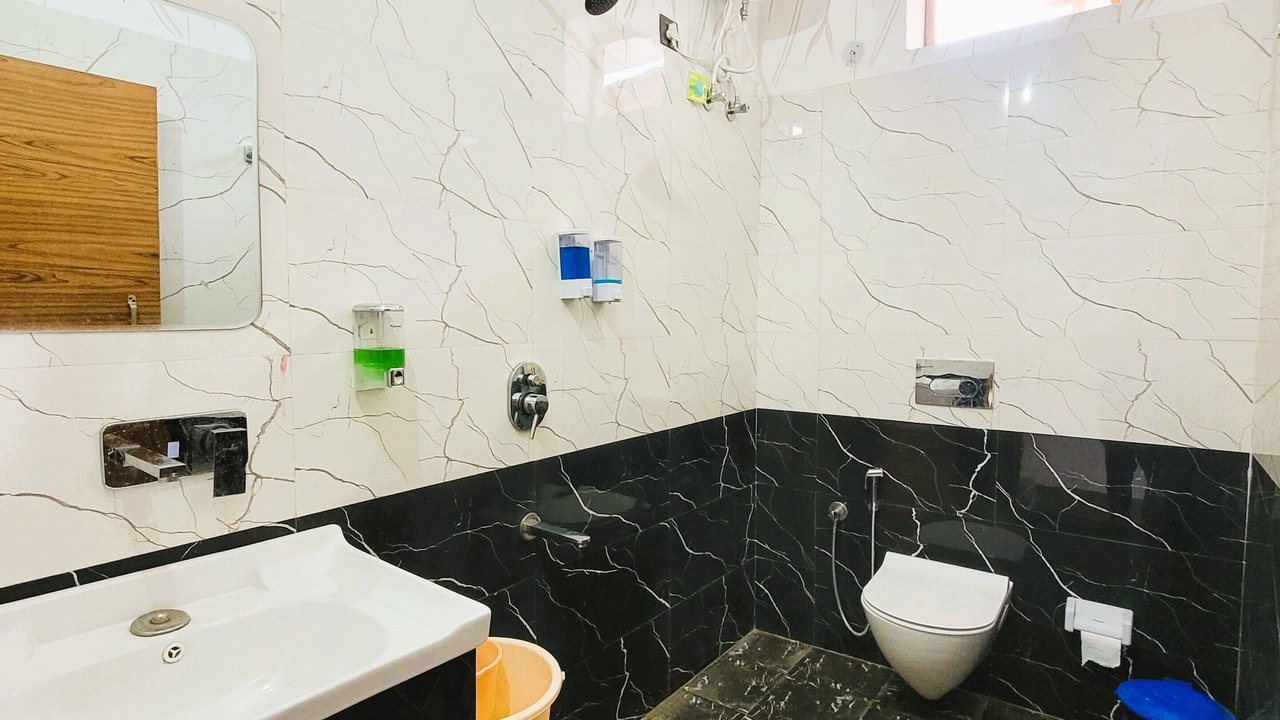 Photo of Bathroom in Kanatal