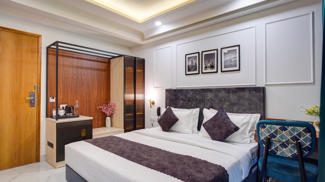 Photo of Bedroom in DLF City
