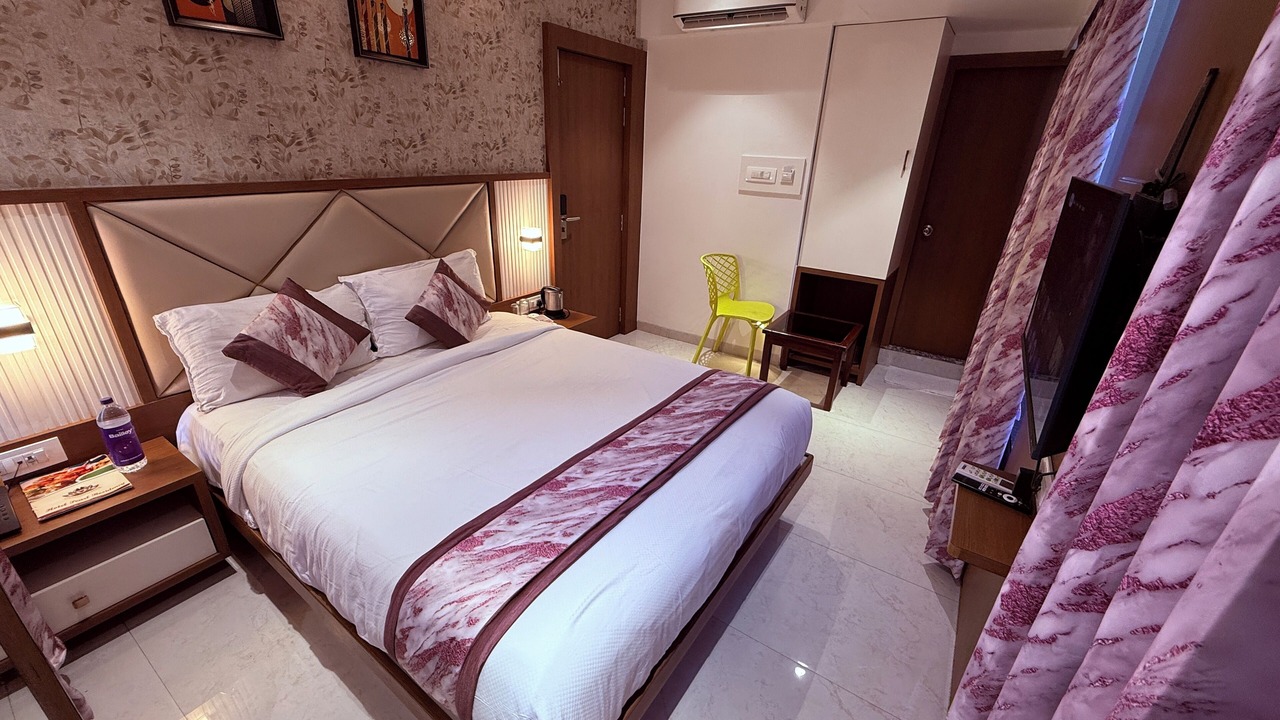 Photo of Bedroom in Thane West