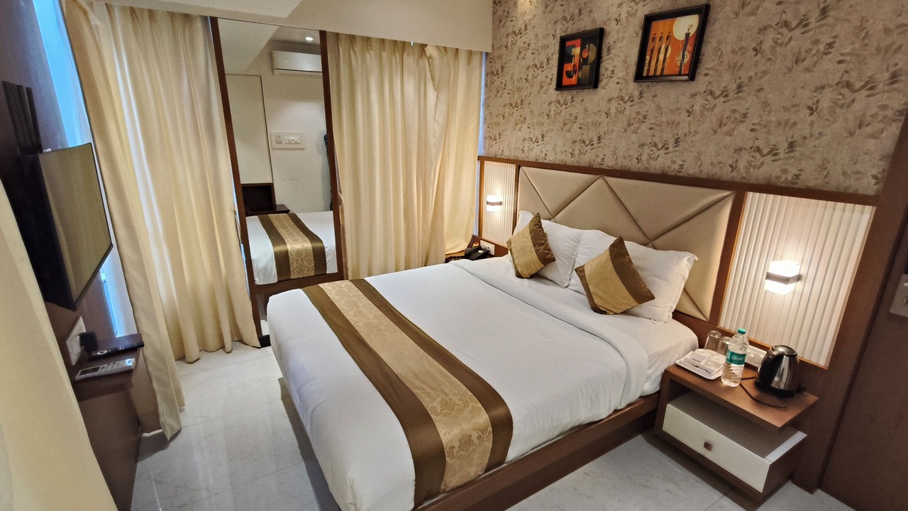 Photo of Bedroom in Thane West