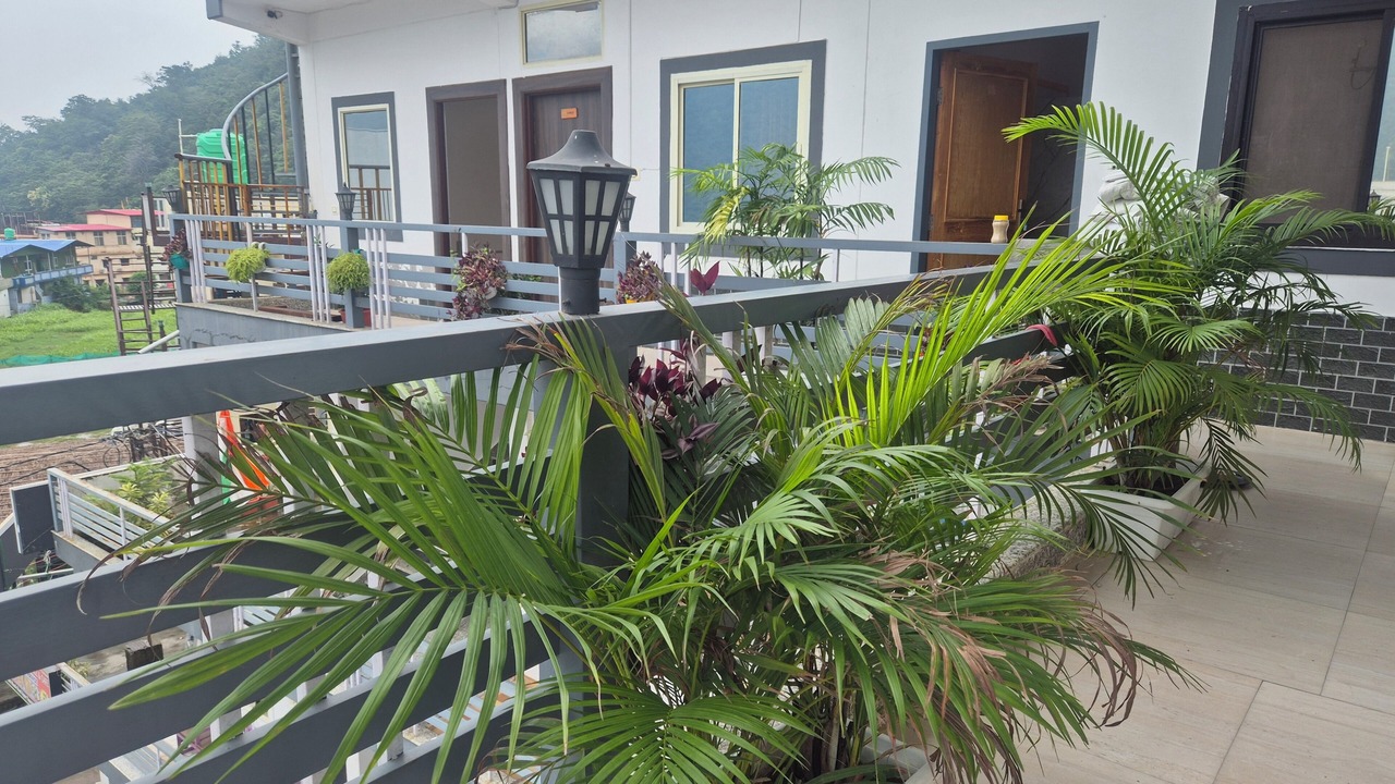 Photo of Patio Balcony in Tapovan