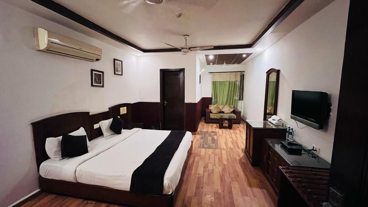 Photo of Bedroom in Nehru Place