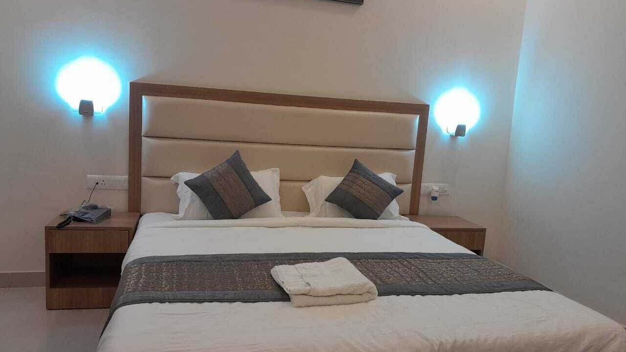 Photo of Bedroom in DLF Phase 5
