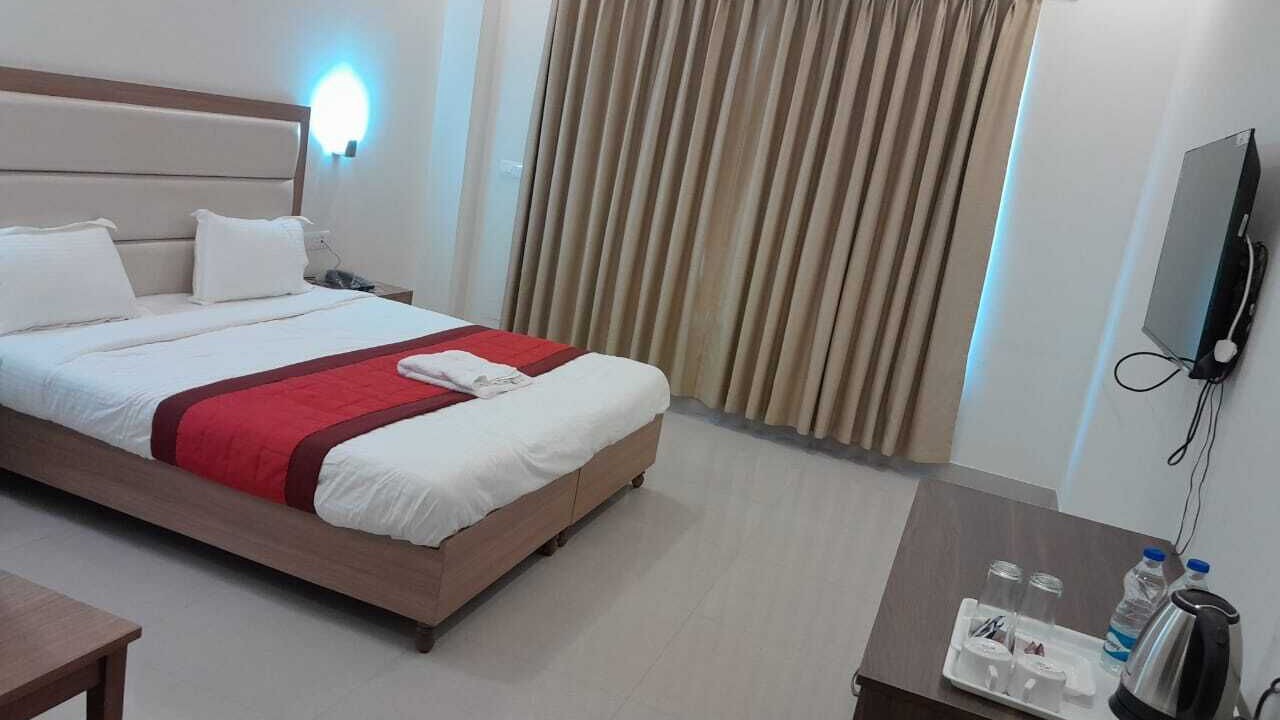 Photo of Bedroom in DLF Phase 5