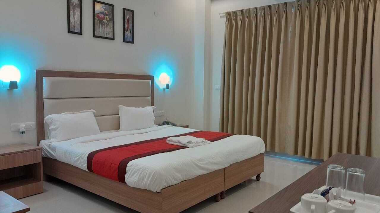 Photo of Bedroom in DLF Phase 5