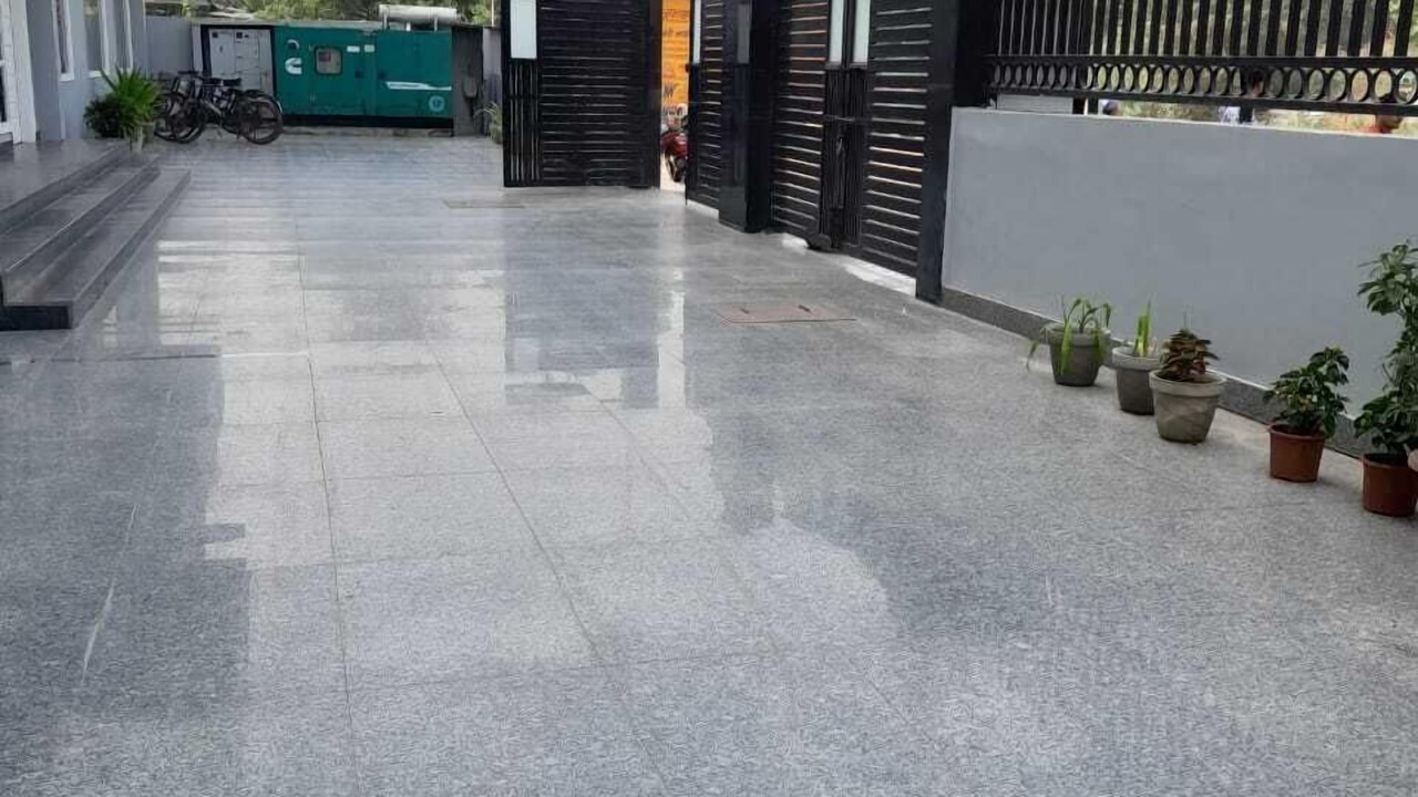 Photo of Outdoor in DLF Phase 5