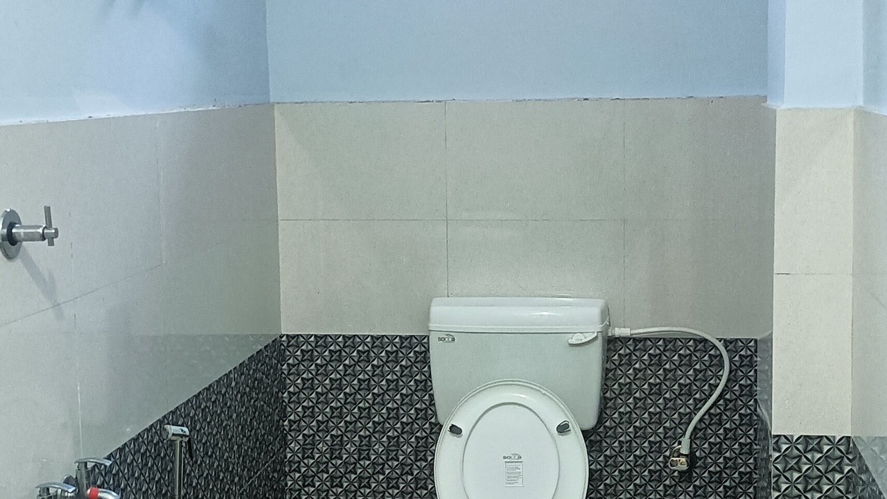 Photo of Bathroom in Hatikhuli