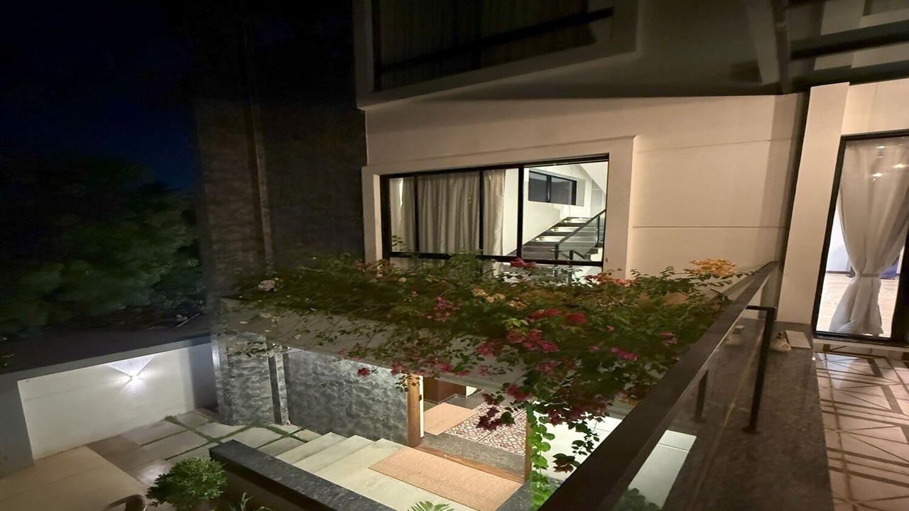 Photo of Patio Balcony in Pondicherry Beach