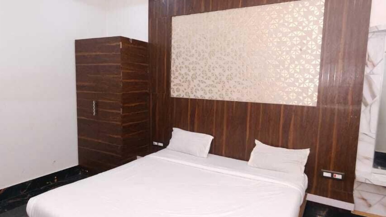 Photo of Bedroom in Deoghar