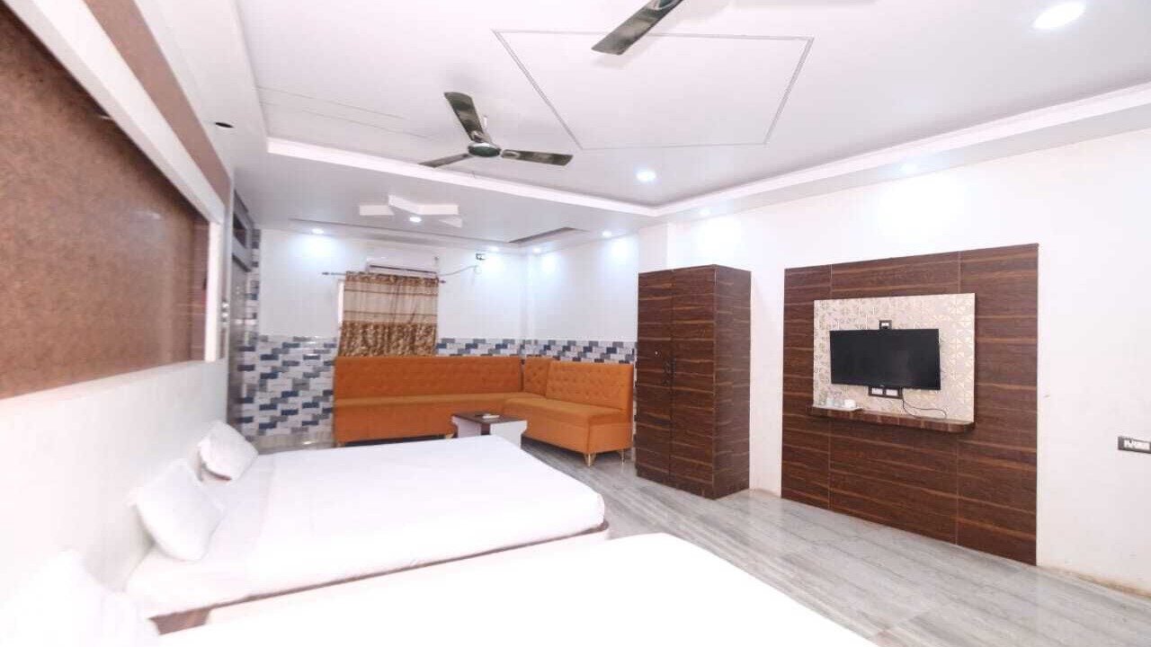 Photo of Bedroom in Deoghar