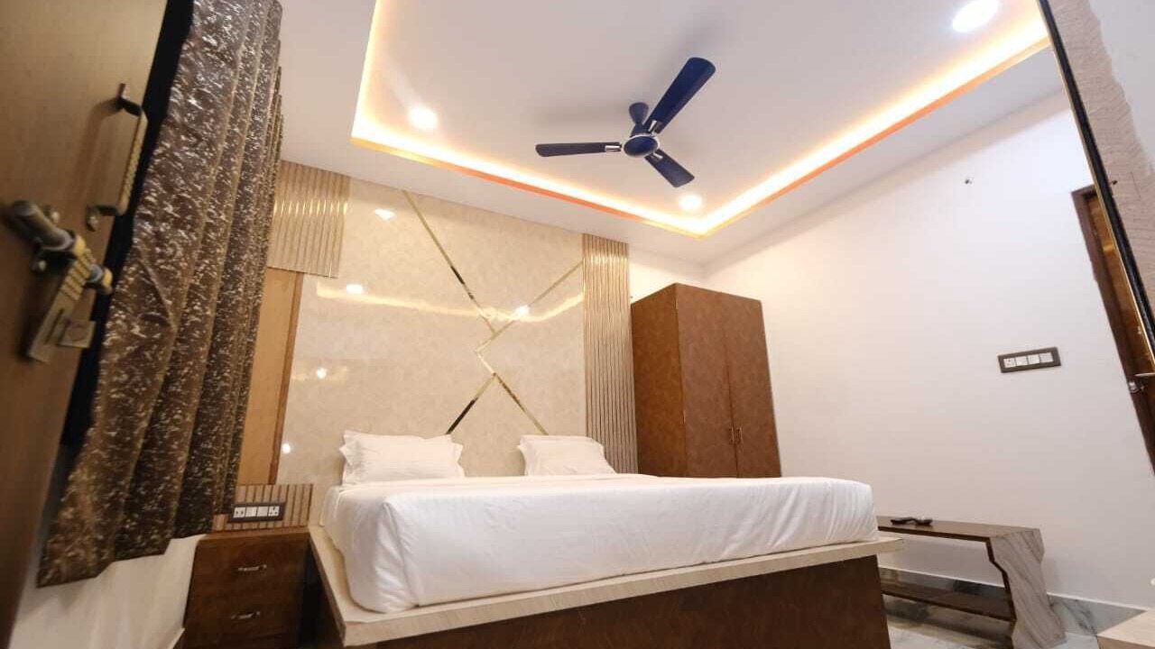 Photo of Bedroom in Deoghar