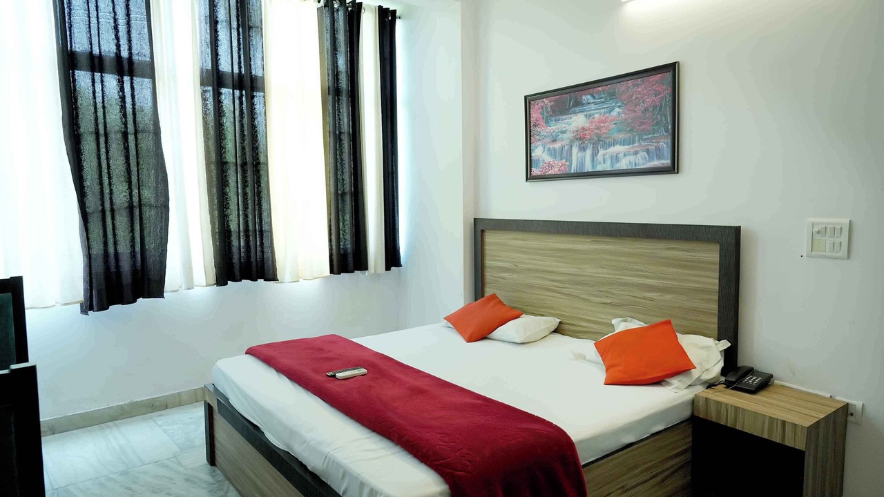 Photo of Bedroom in Nizamuddin East