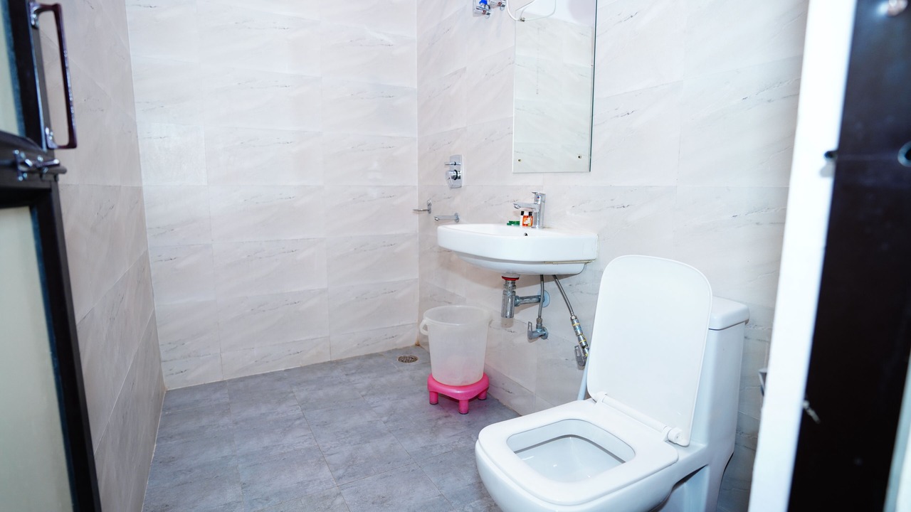 Photo of Bathroom in Paliyal Gaon