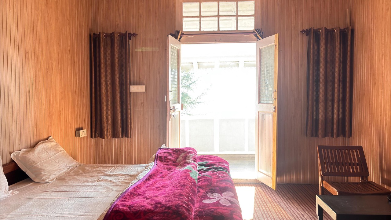 Photo of Bedroom in Manali