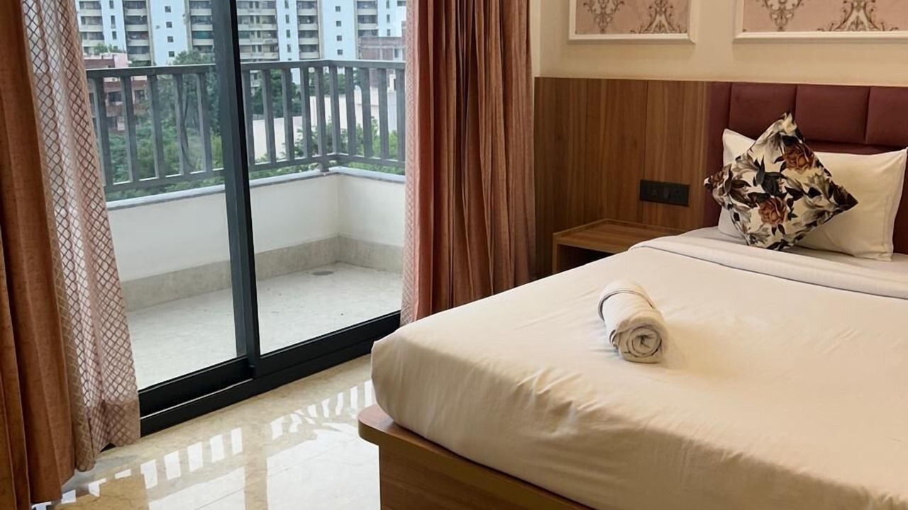 Photo of Bedroom in DLF Phase 5