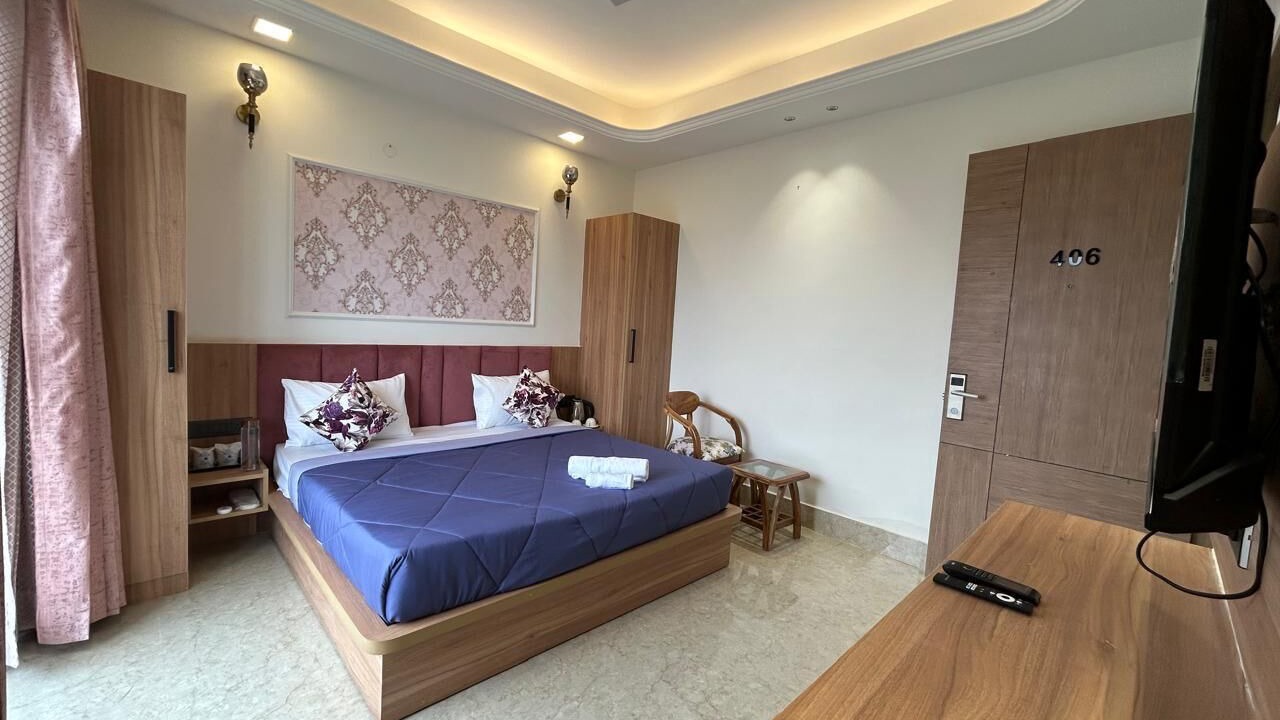 Photo of Bedroom in DLF Phase 5