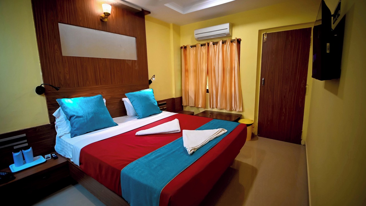 Photo of Bedroom in Murudeshwara