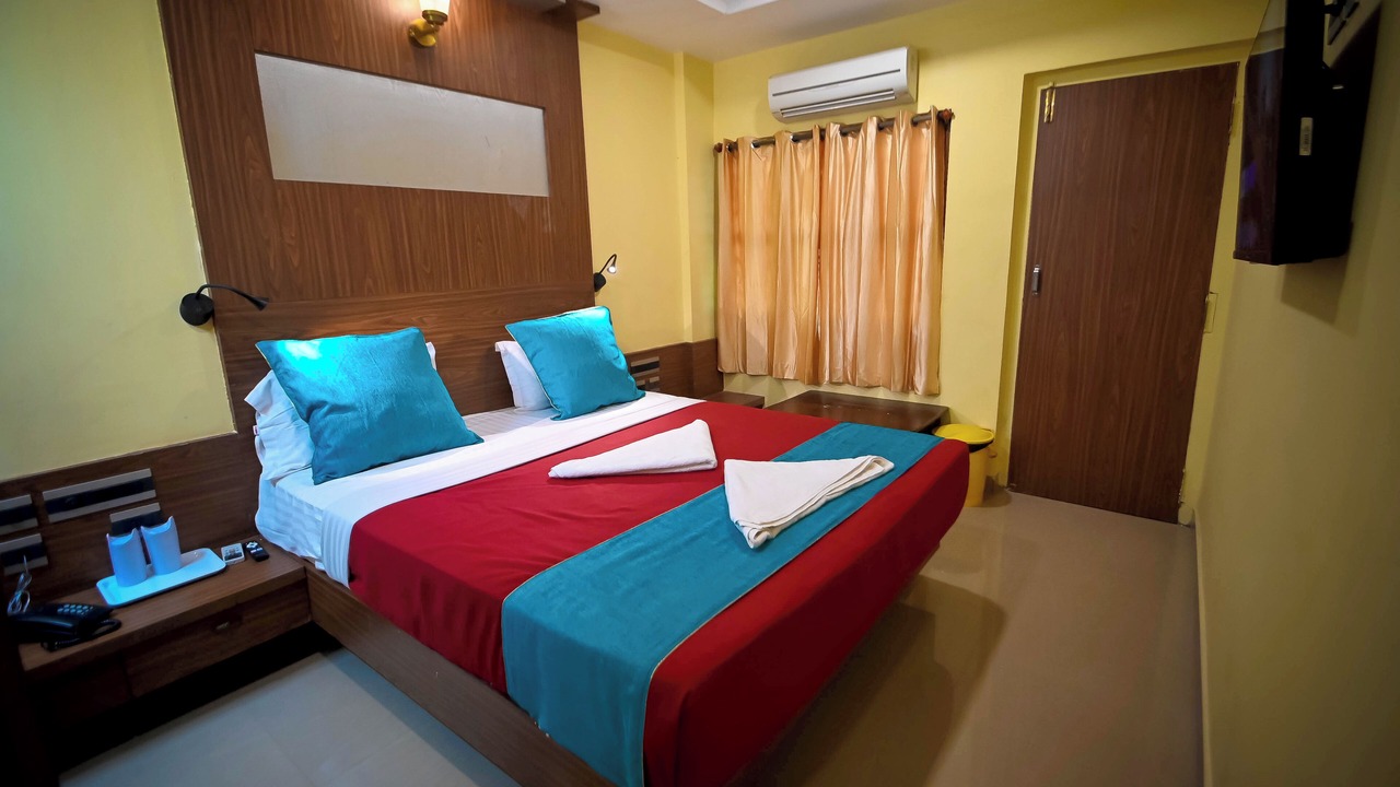 Photo of Bedroom in Murudeshwara