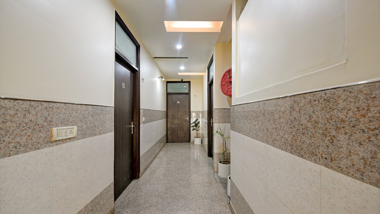 Photo of Bedroom in Mahipalpur