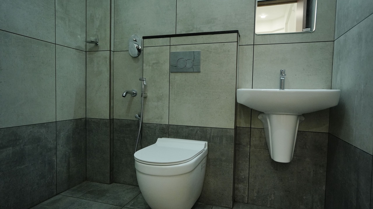 Photo of Bathroom in Irinjalakuda
