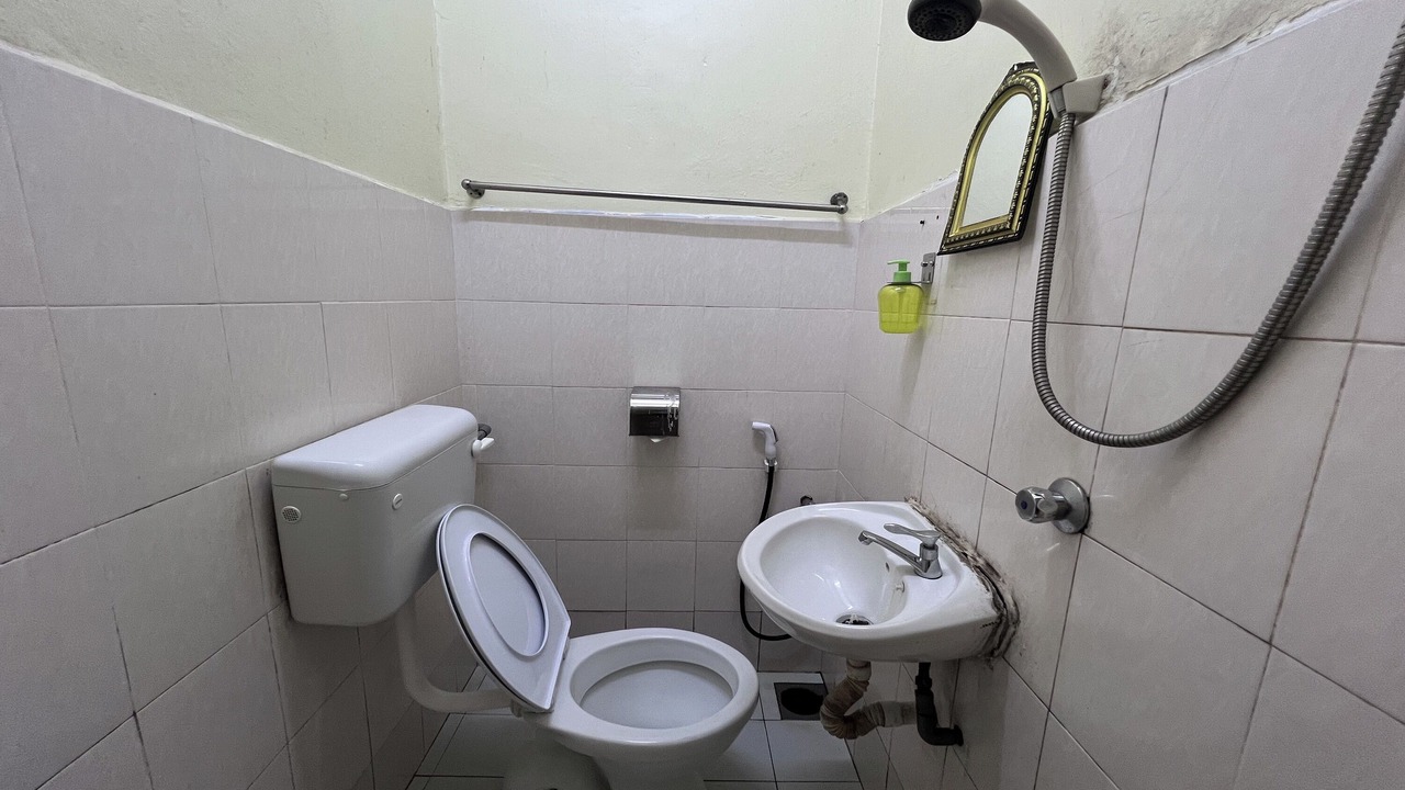 Photo of Bathroom in Kampung Gong Limau