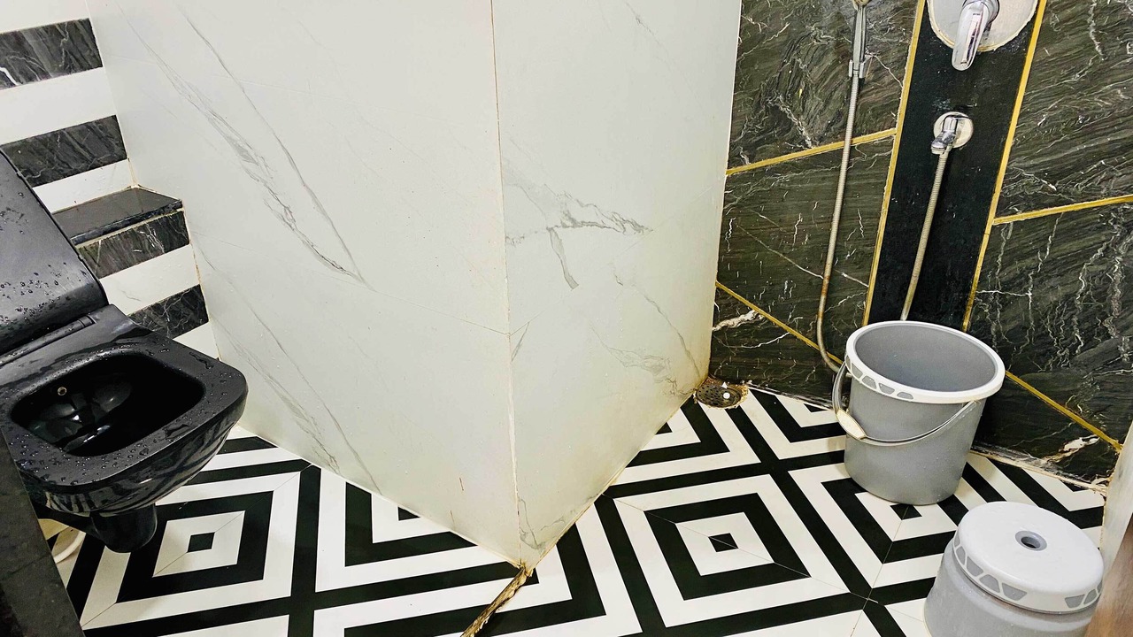 Photo of Bathroom in Omkareshwar