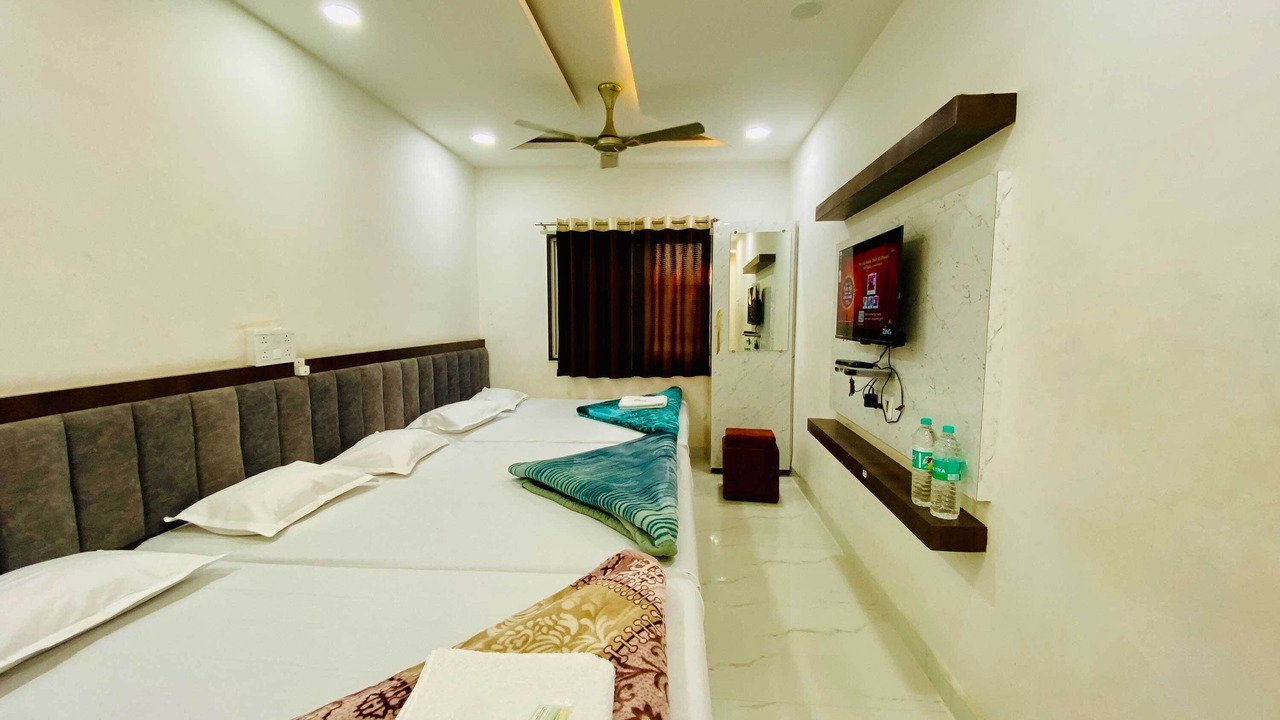 Photo of Bedroom in Omkareshwar