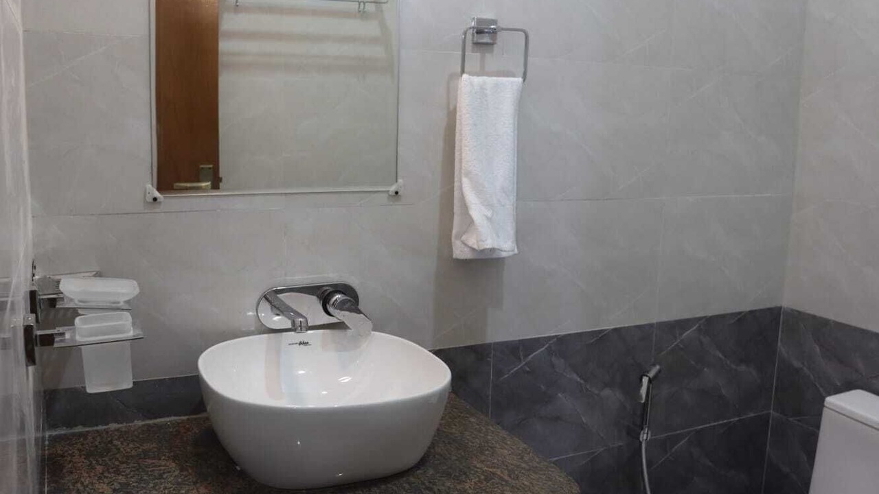 Photo of Bathroom in Lansdowne