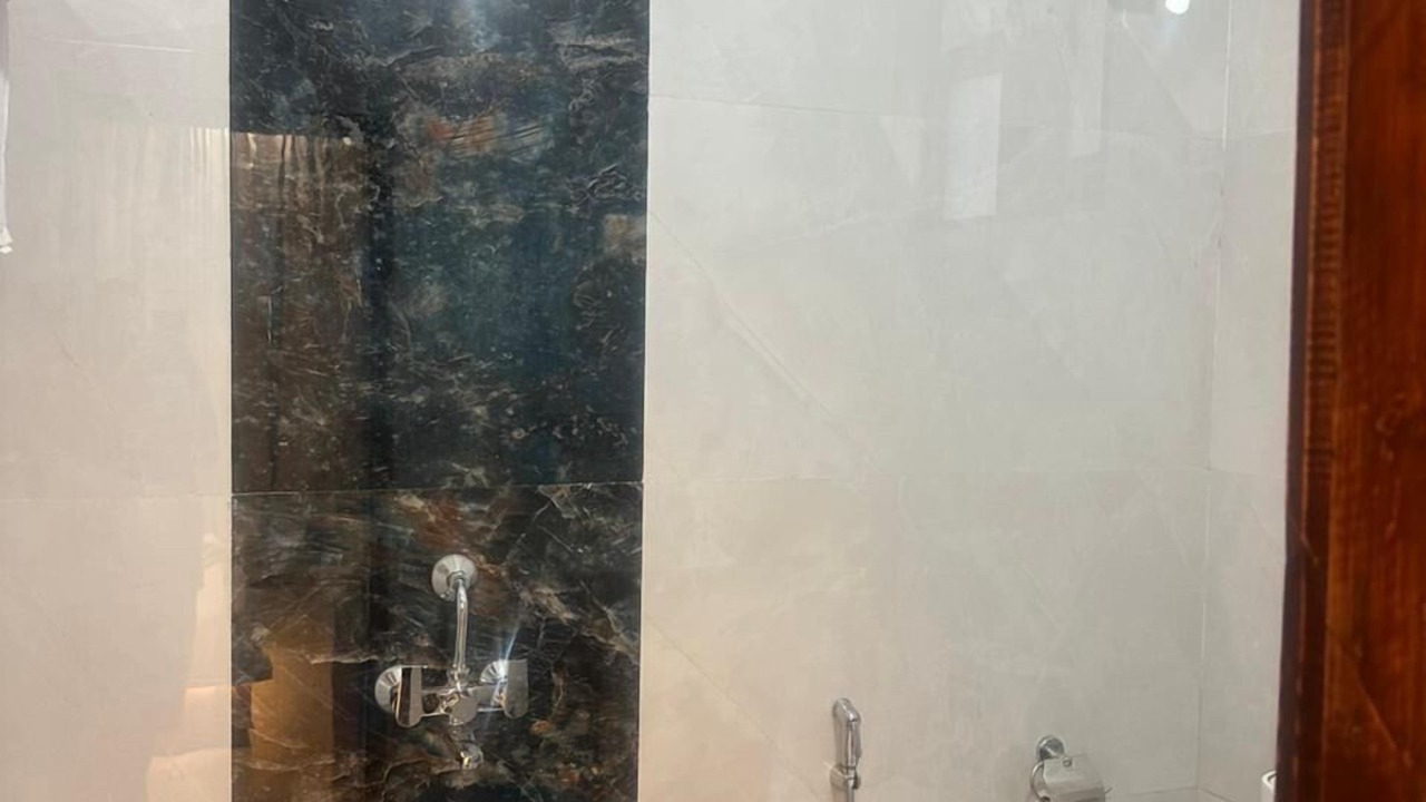 Photo of Bathroom in Gunehr