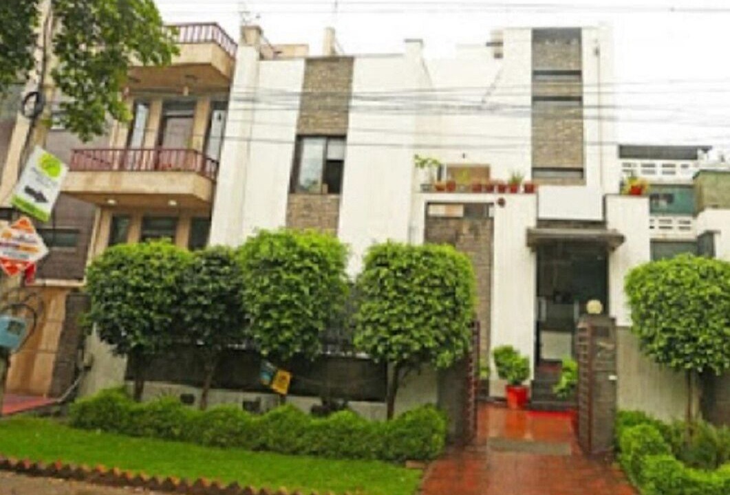 Photo of Buildings in South City I
