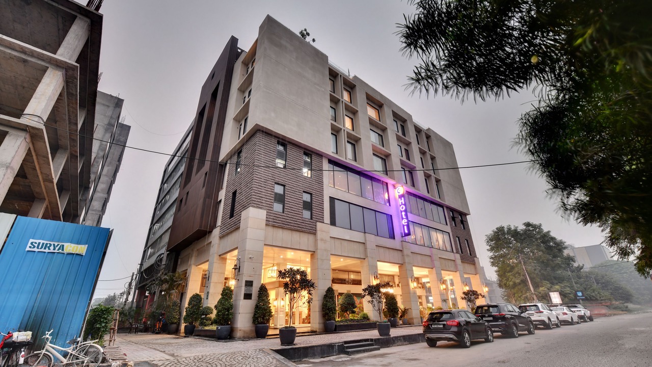 Photo of Outdoor in Ranjit Avenue