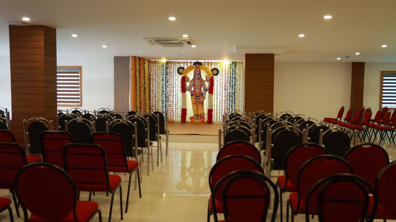 Photo of Others in Kuppaayil