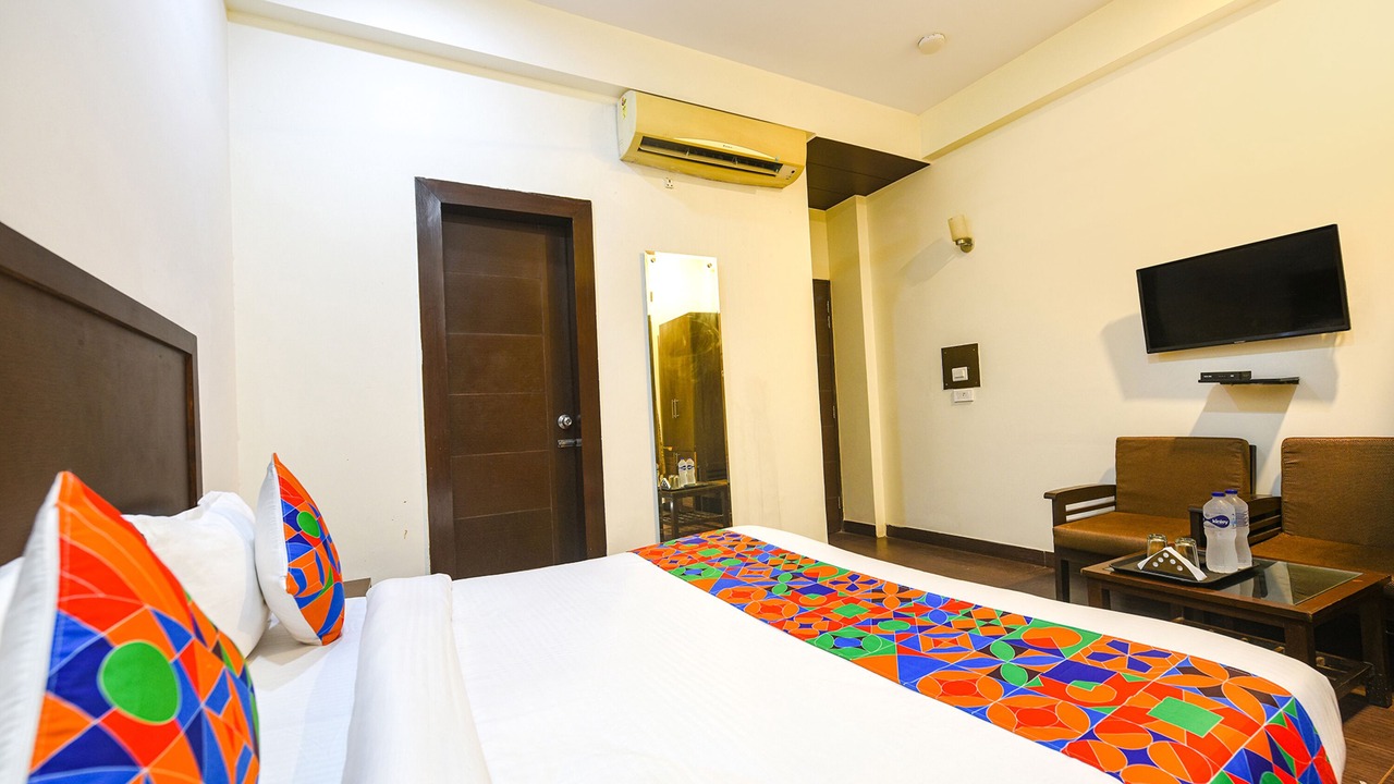 Photo of Bedroom in Sector 15