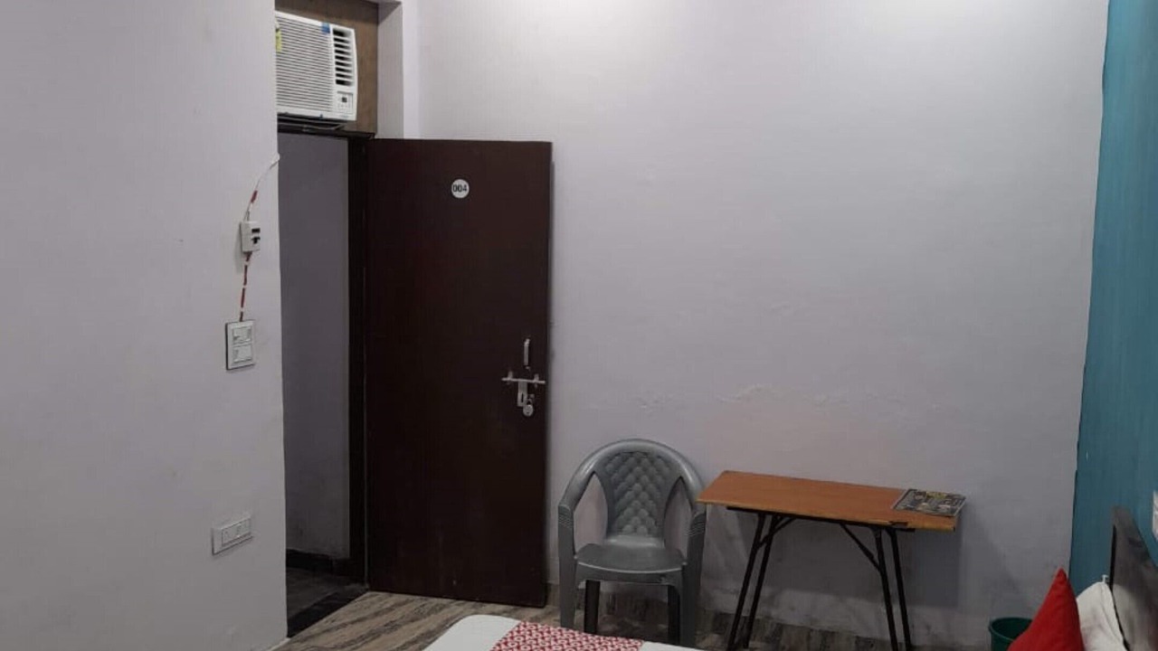 Photo of Bedroom in Sector 27