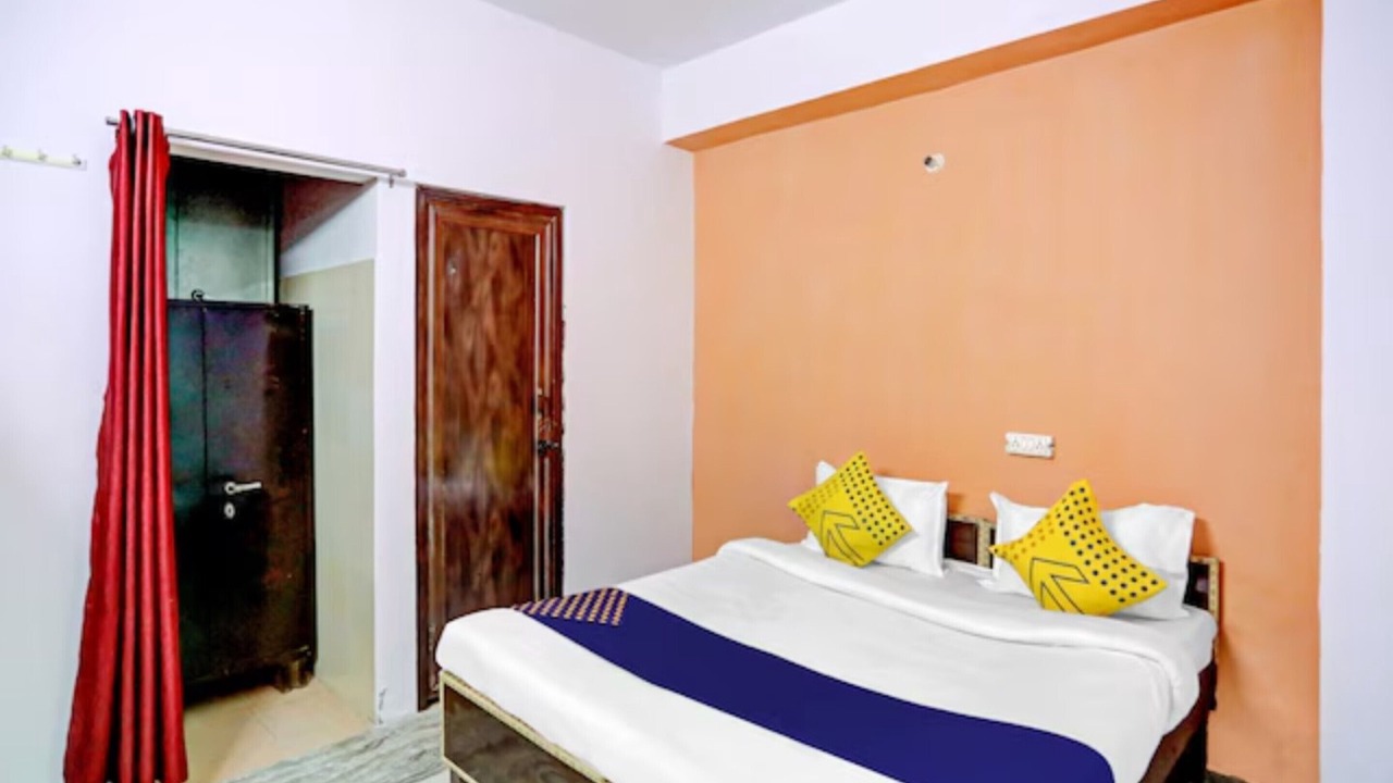 Photo of Bedroom in Sector 27