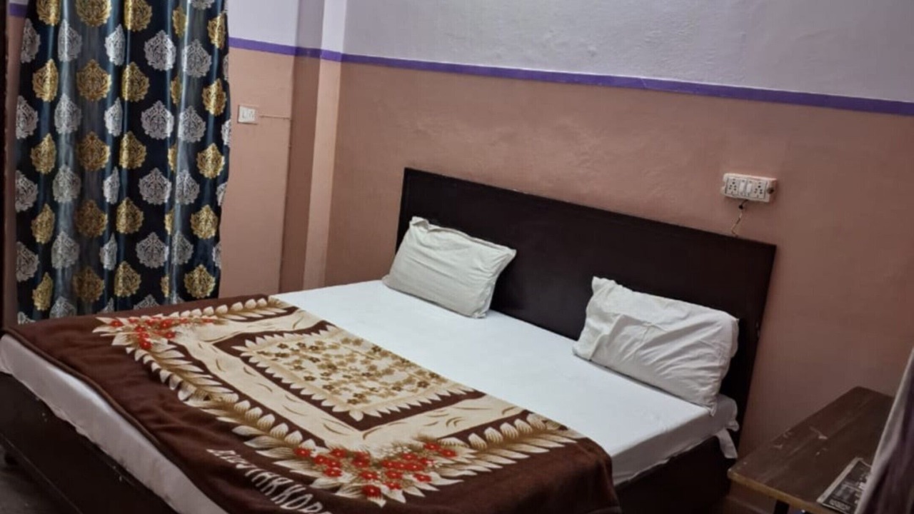 Photo of Bedroom in Sector 27