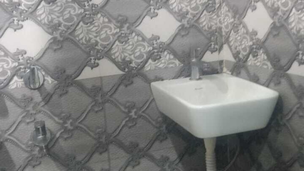 Photo of Bathroom in Sualkuchi