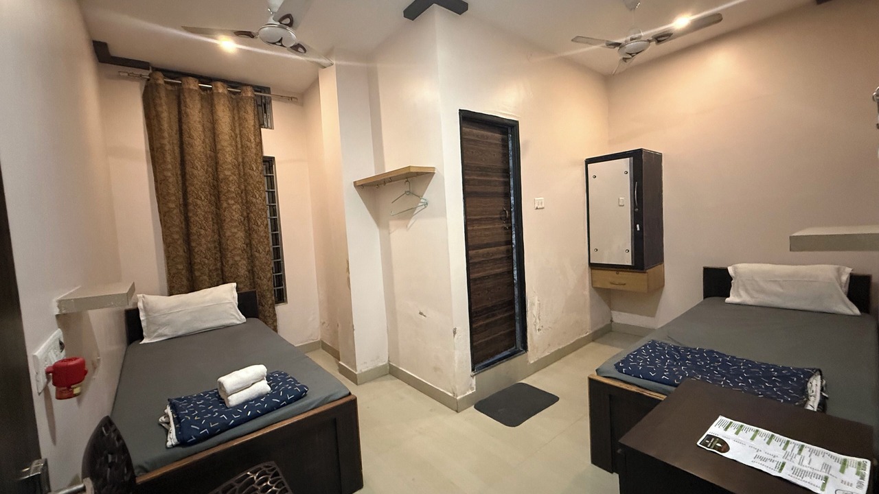 Photo of Bedroom in Sualkuchi