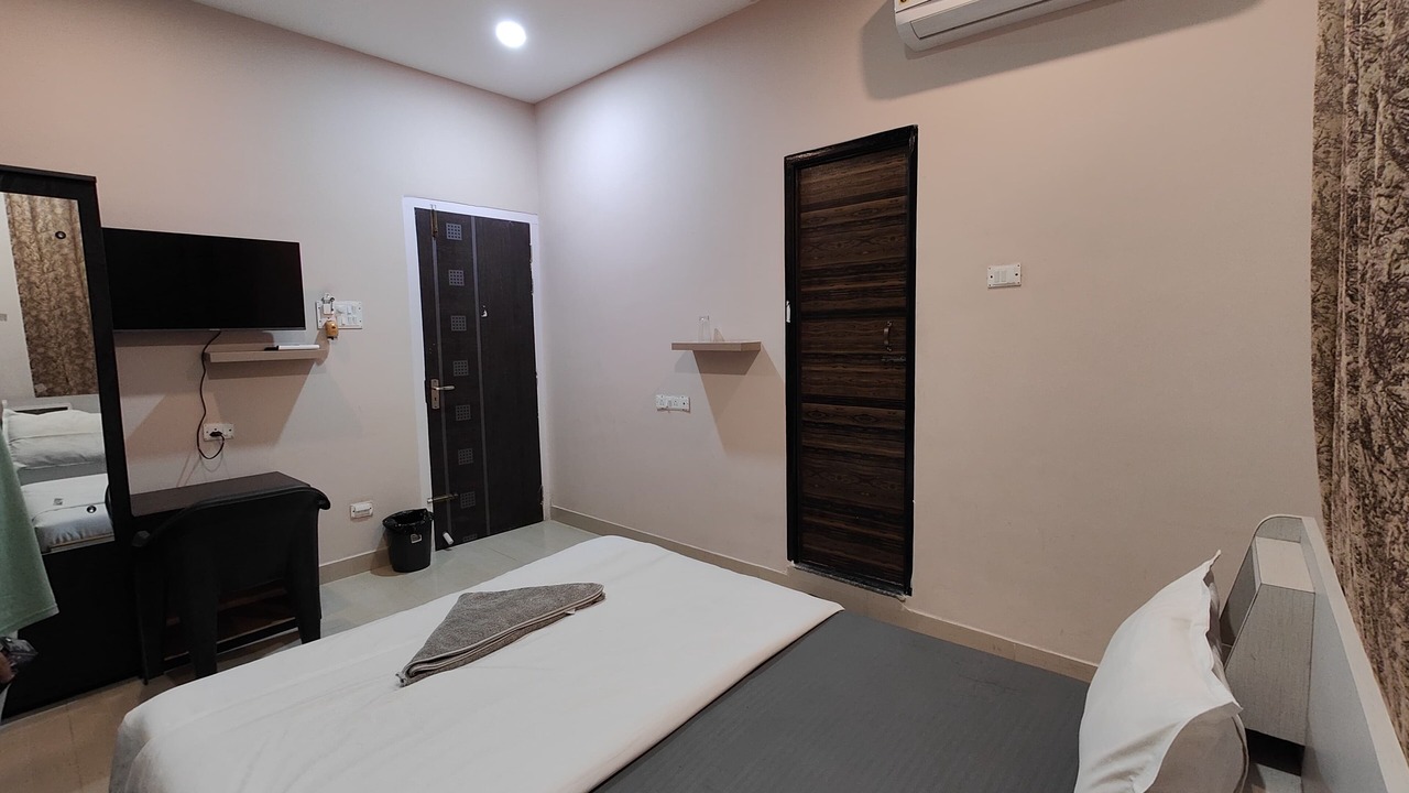Photo of Bedroom in Sualkuchi