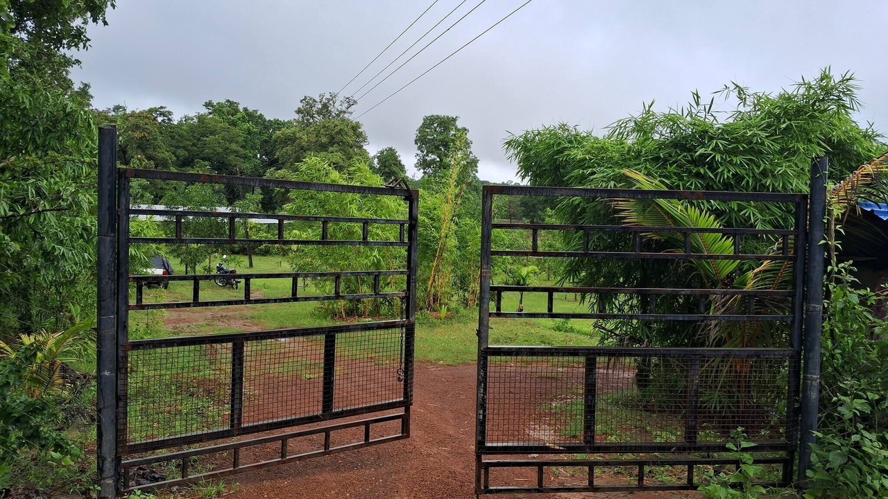 Photo of Bedroom in Timbholi