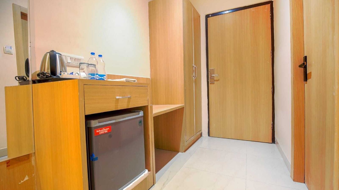 Photo of Bedroom in Ranjit Avenue